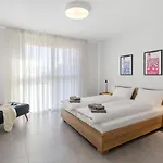 Loctowers A4-4-3 By Interhome Apartmán *