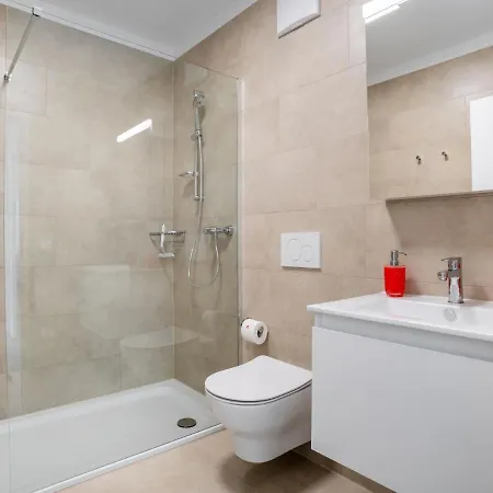 Loctowers A4-4-3 By Interhome Apartamento Locarno